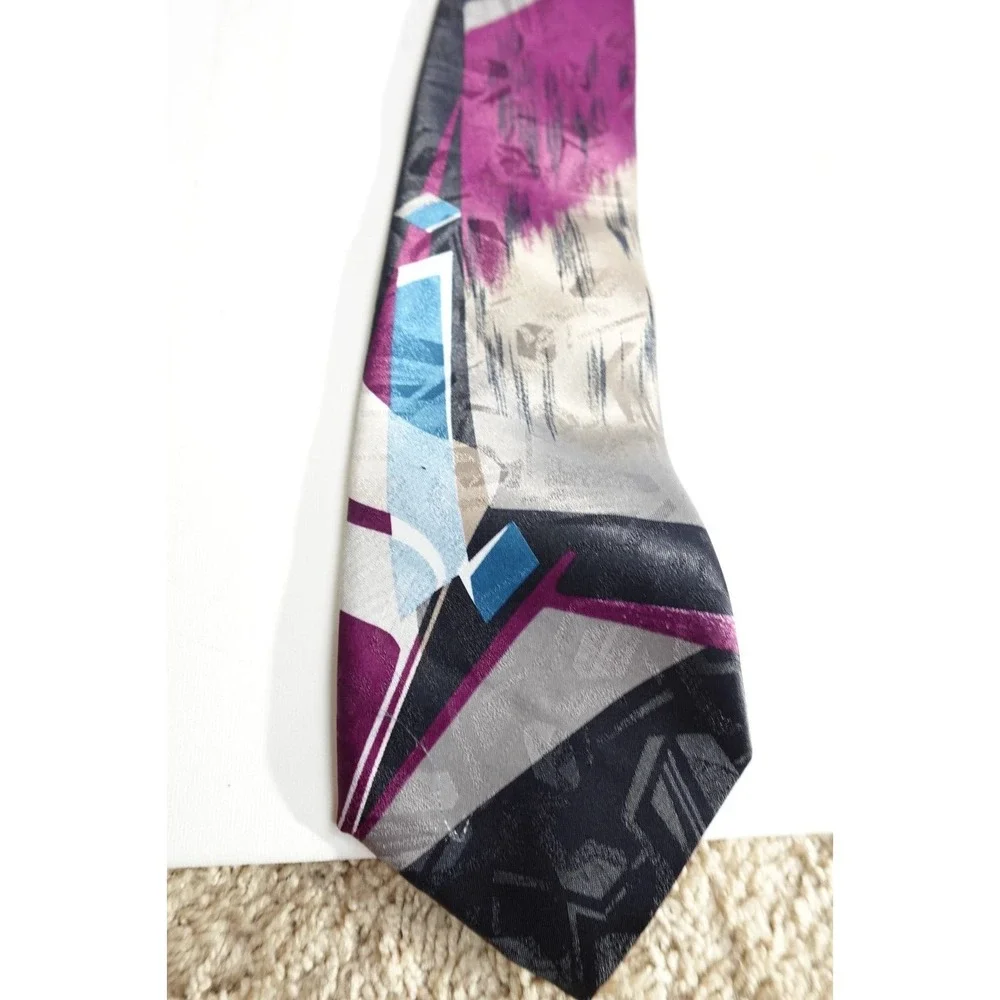 Vintage Pierre Cardin Tie USA 100% Polyester Navy Necktie Classic‎